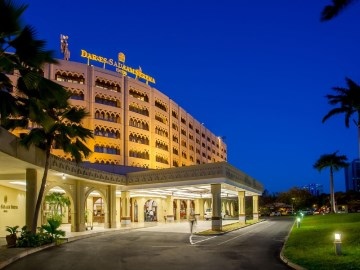 Serena Hotel's swimming pool