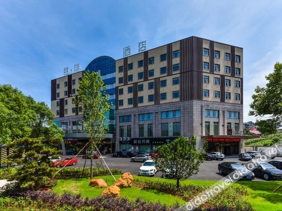 XIYue Hotel (Yiyang Railway Station)