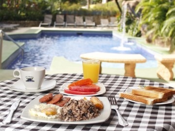 Mangaby Playa Hermosa