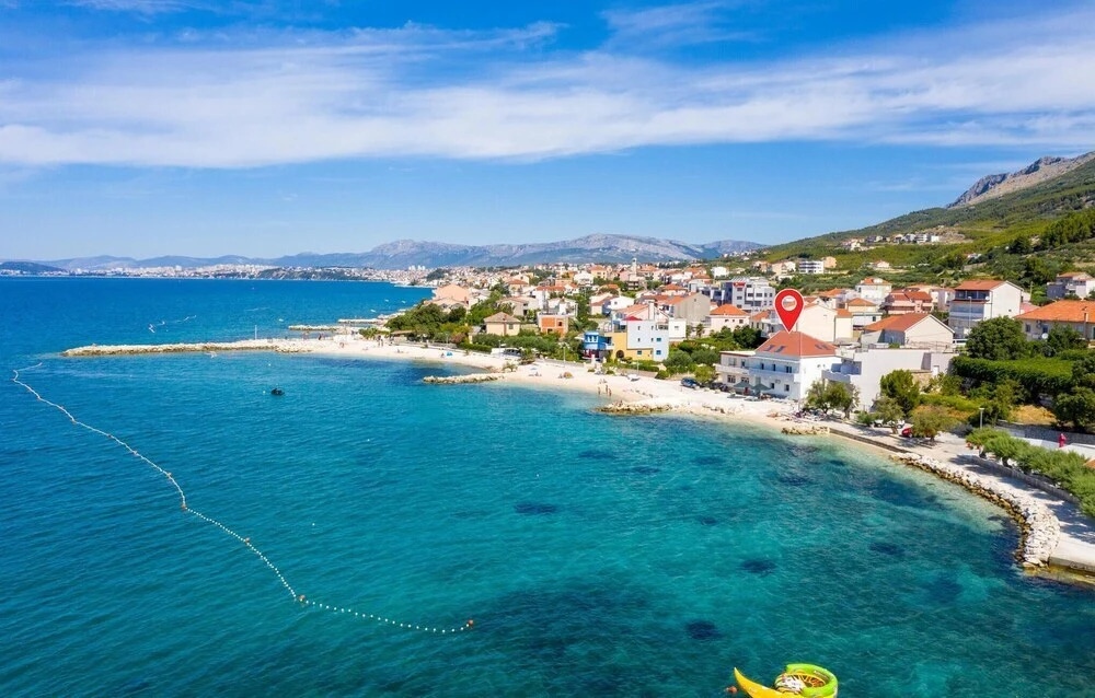 Nice Home In Podstrana With Wifi And 2 Bedrooms