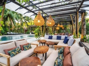 Libelua Lounge and Lodgings