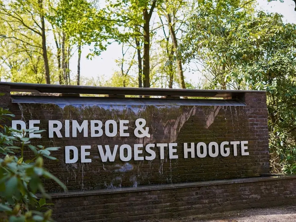 Bunglow With Pool in Hoenderloo