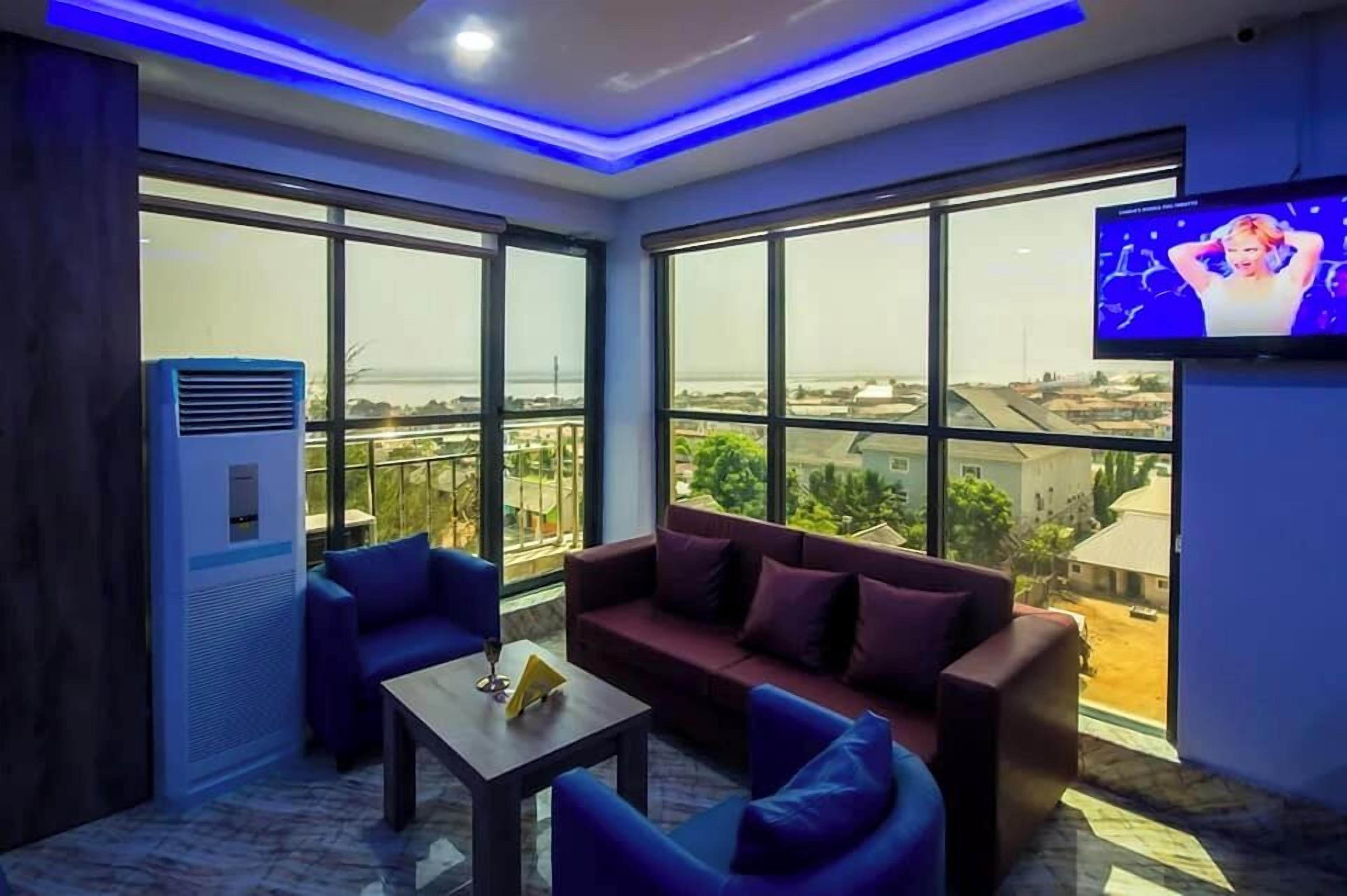 Golden Grand Royale Hotel