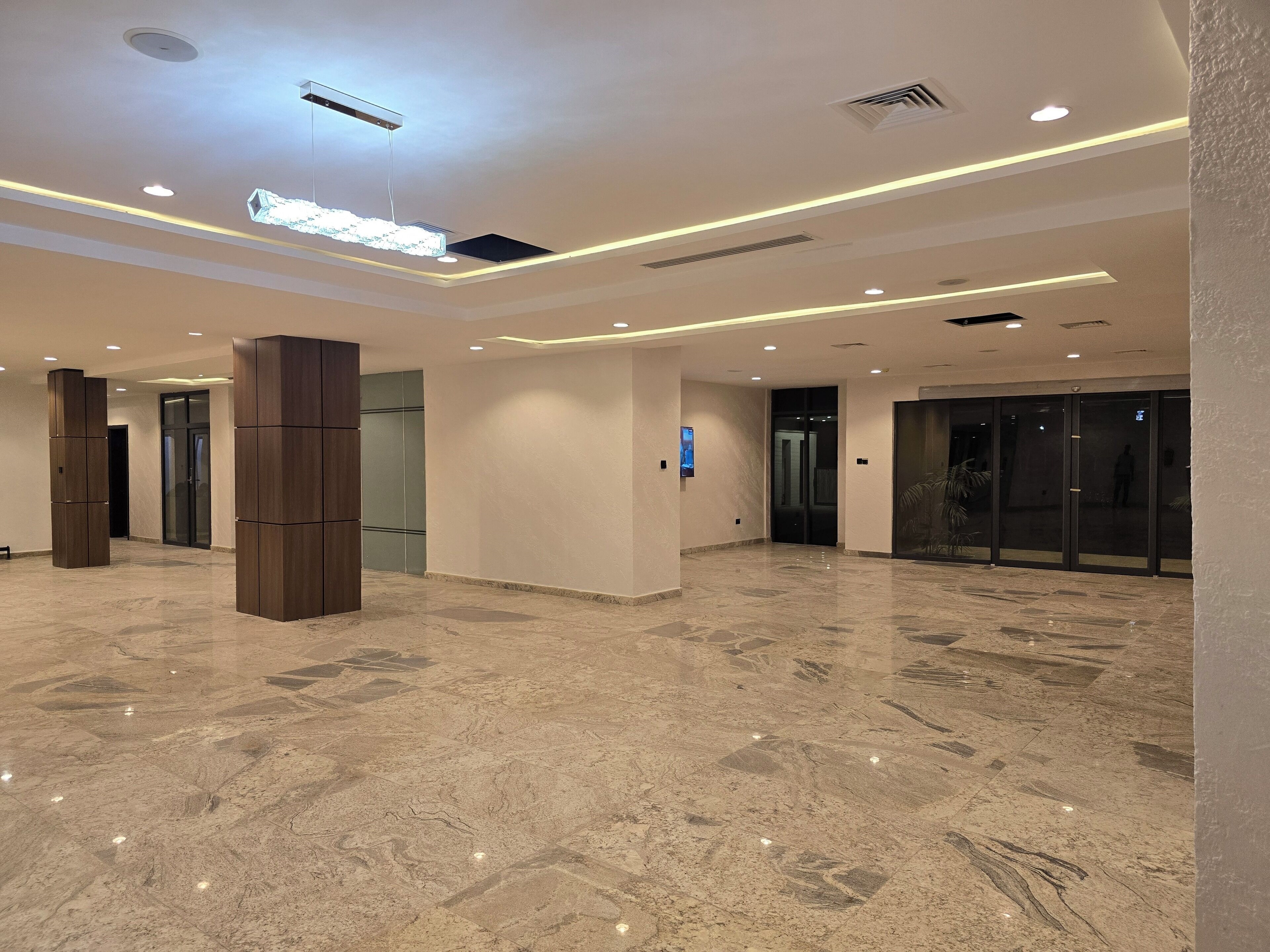 Aiku Luxury Hotel & Resorts