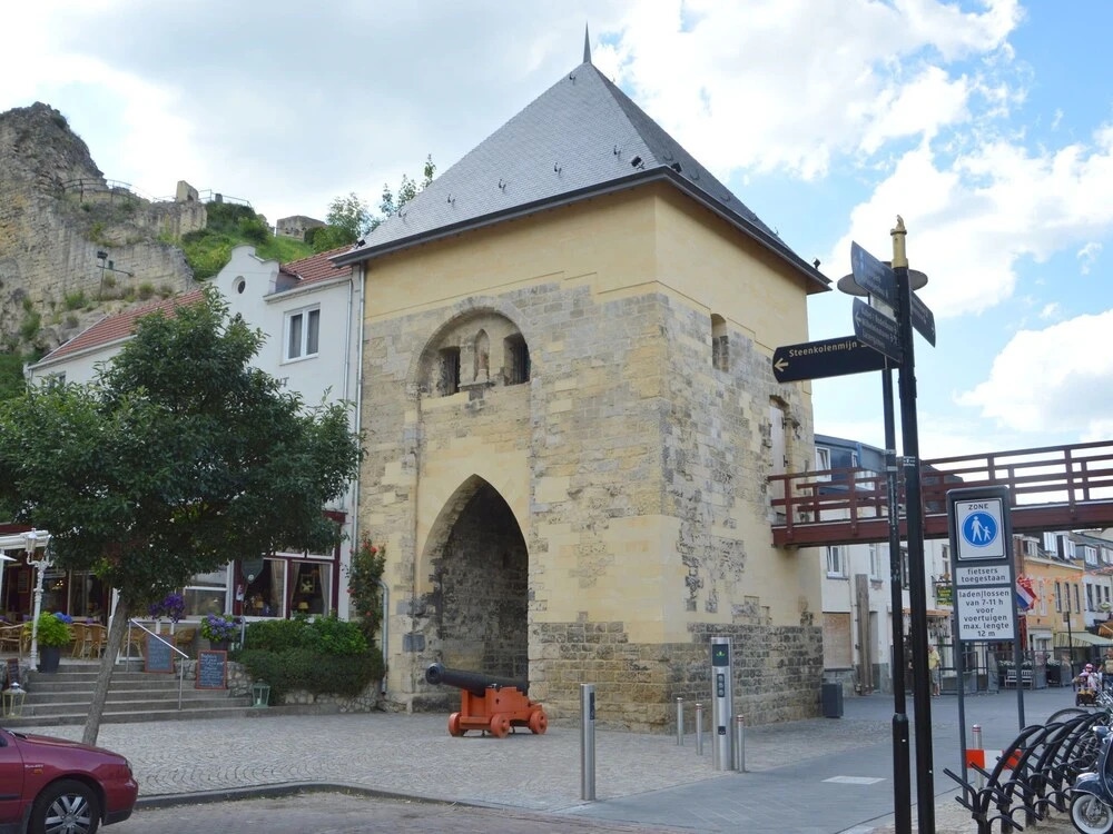 Modern Apartment Near Town Center in Klimmen