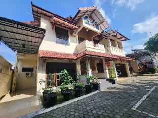 Guest House Omah Waris