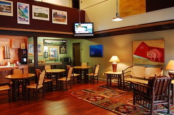 Days Inn and Suites by Wyndham Downtown Missoula-University