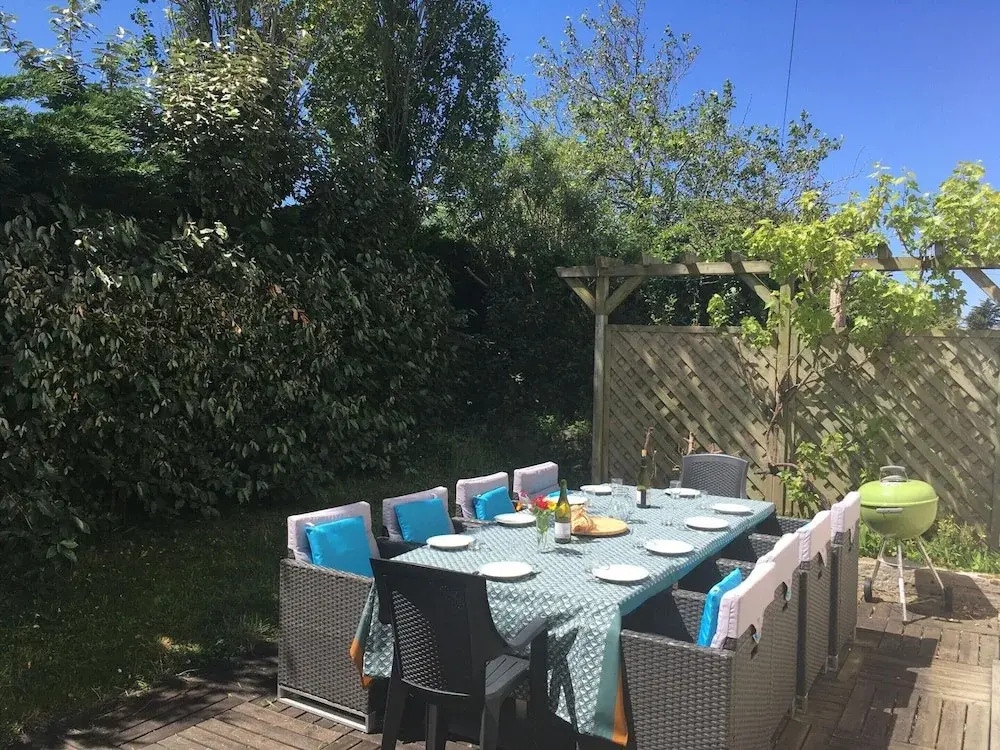 Beautiful Family Holiday Home in Diben, Plougasnou