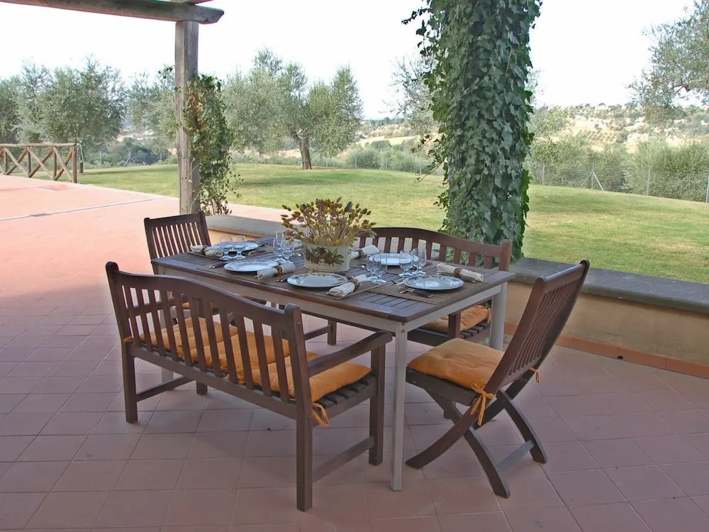 Belvilla by OYO Lovely Estate in the Sabina Hills