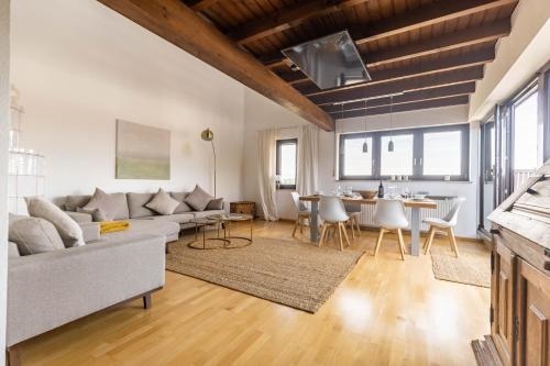 Penthouse Weitblick mit Berg und Seesicht