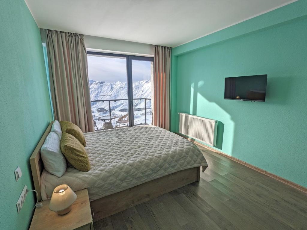 New Gudauri Twins 146