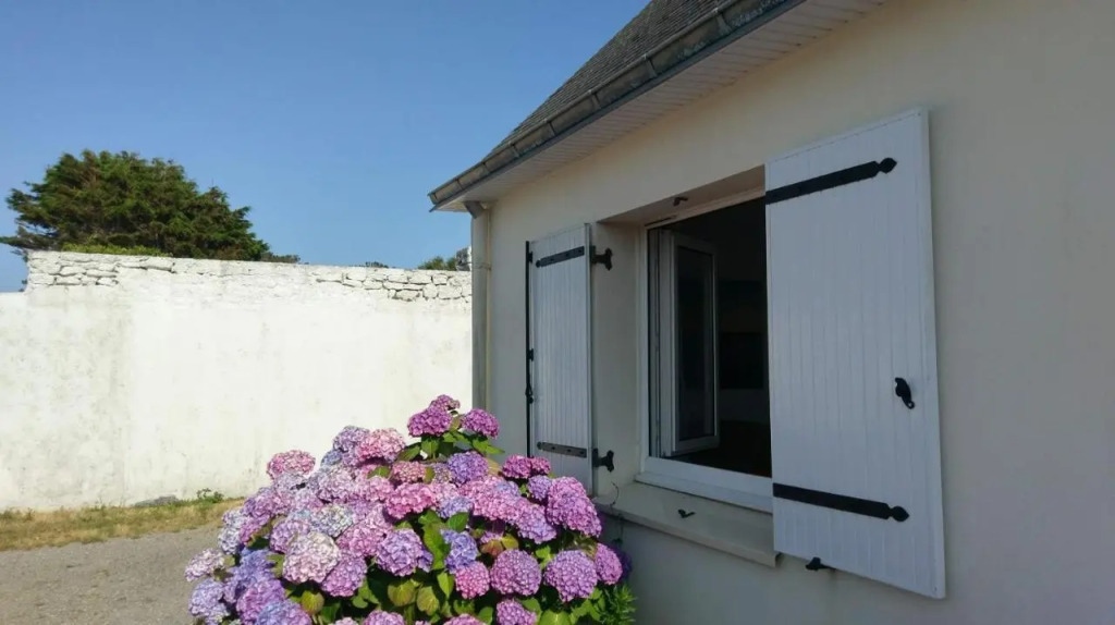 A moins de 100 metres de la mer a la pointe de Trevignon