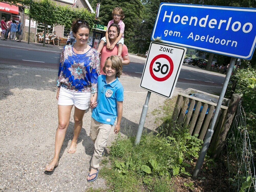 Forest-edge Family Bungalow