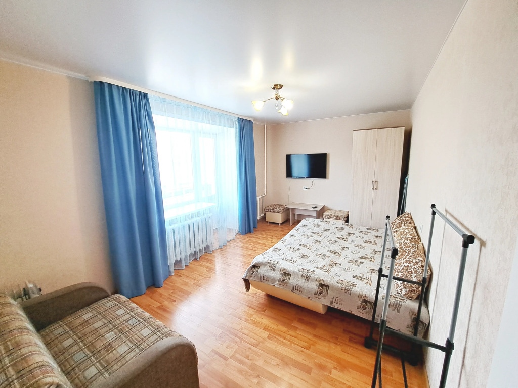 Dvukhkomnatnaya 50 Let Oktyabrya 9 Flat