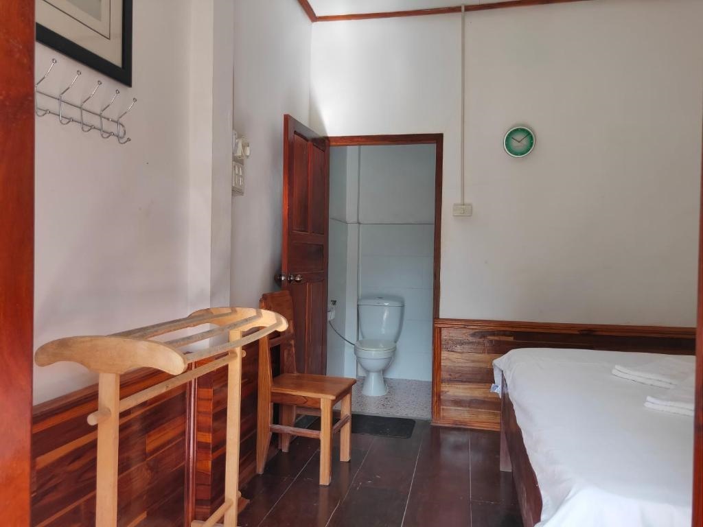 Sunset Bungalows & Gh