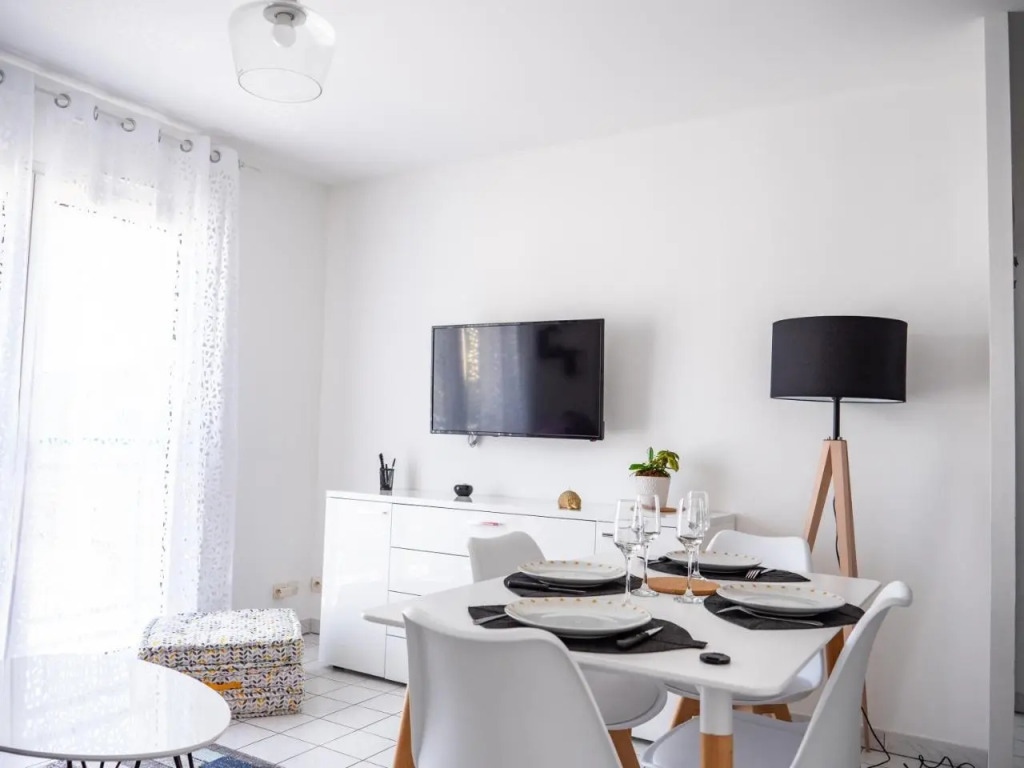 Gite Club House 2 & 3 Gite CARQUEFOU Centre