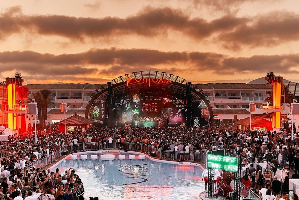 Ushuaia Ibiza Beach Hotel - Adults Only - Club Entrance Included