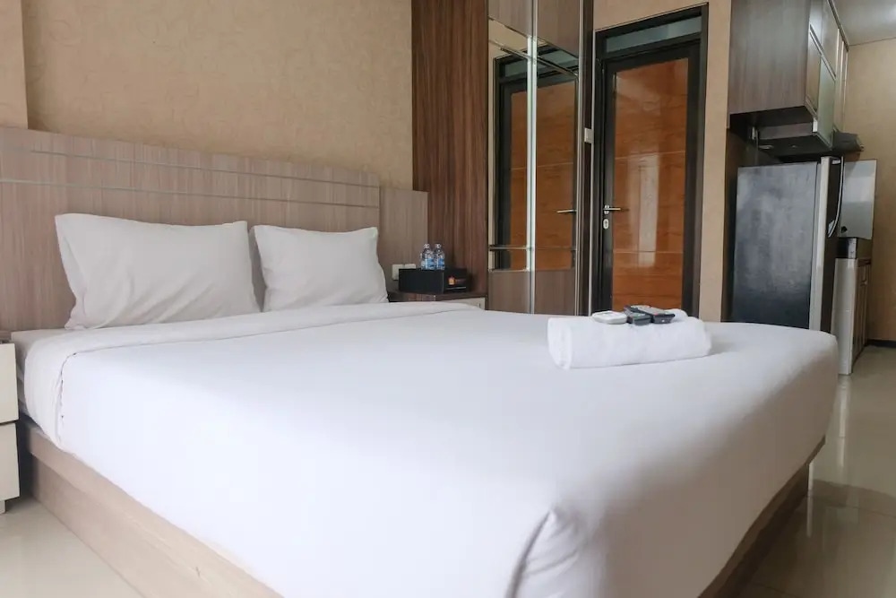Homey Studio Apartment At Gateway Pasteur