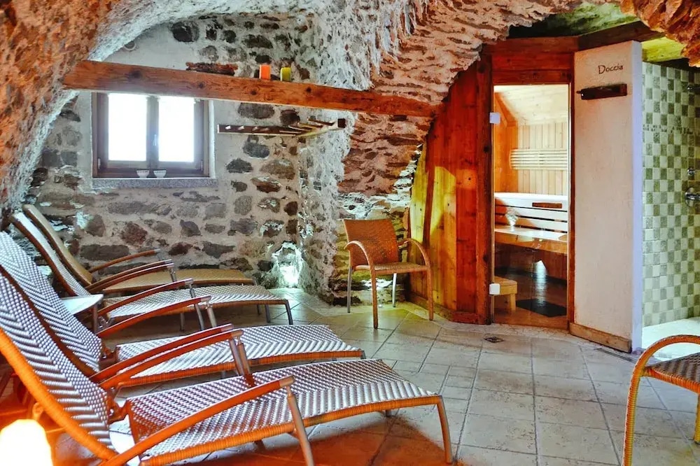 Apartment in Pellizzano With Paid Sauna