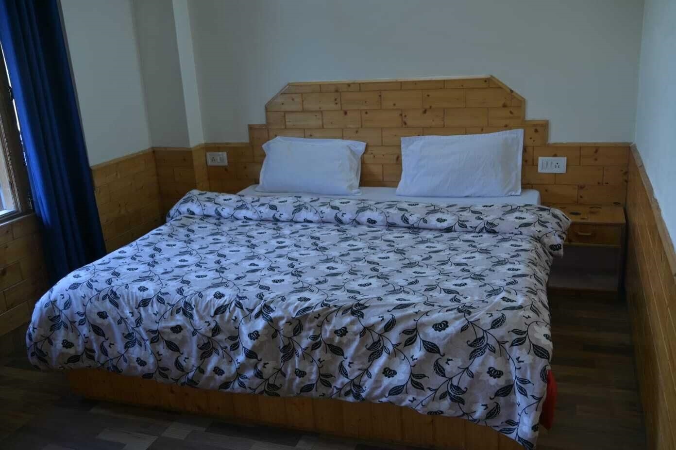 Taj Guest House