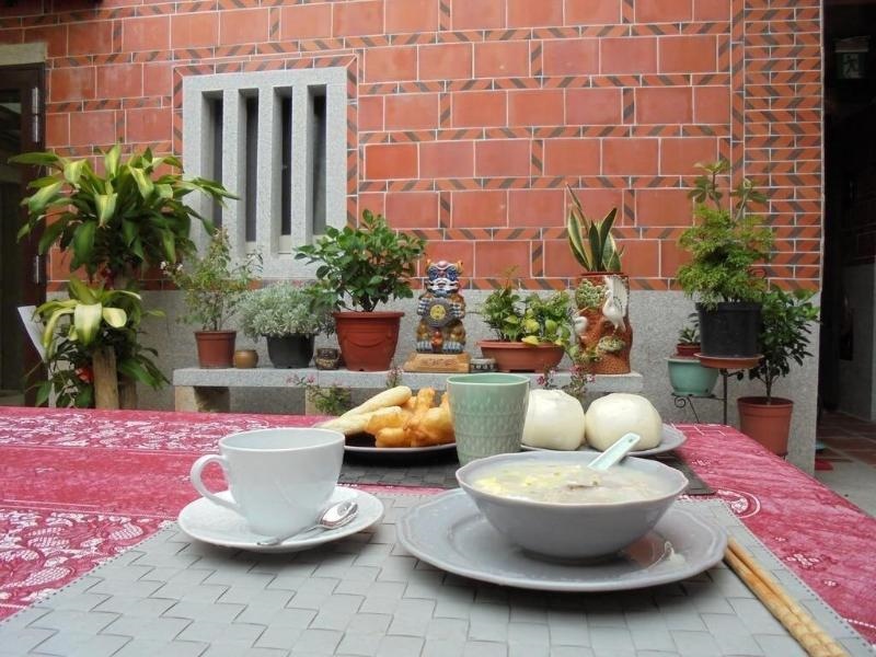 Antique Courtyard B&B