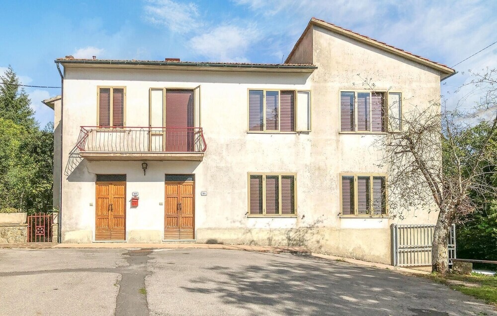 Stunning Apartment in Piancastagnaio With 3 Bedrooms and Wifi