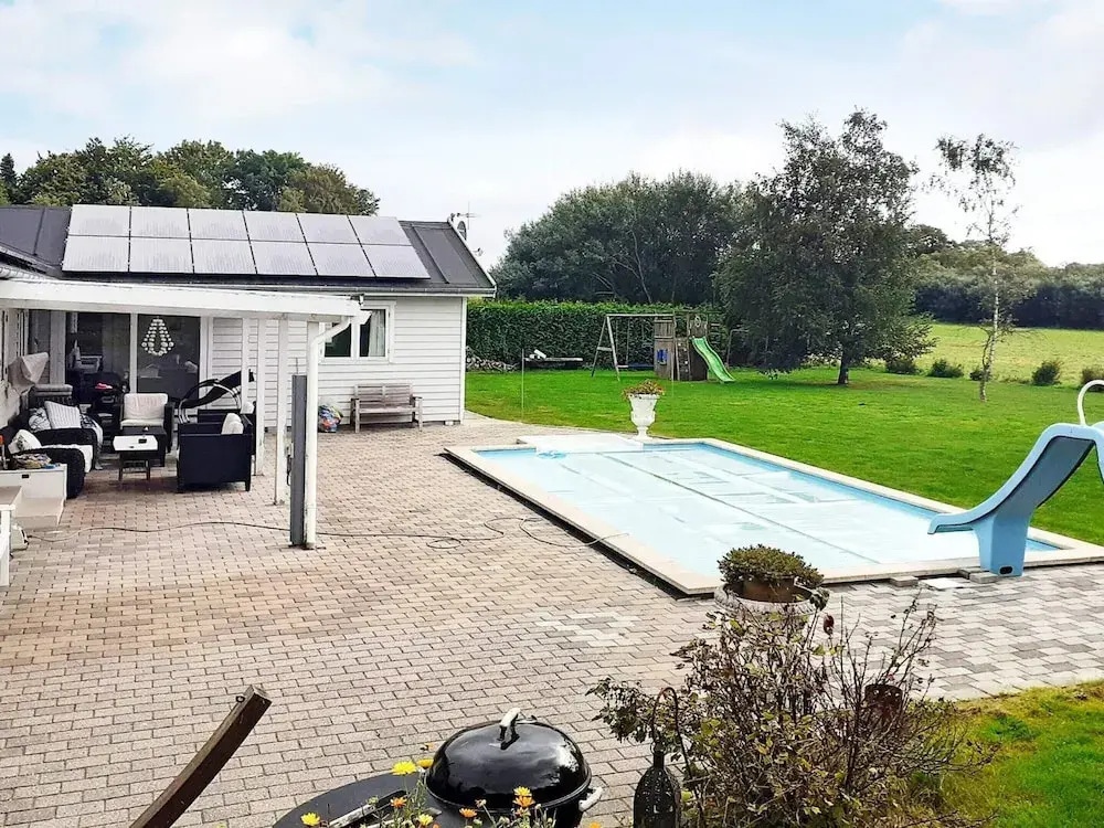 10 Person Holiday Home in Rodvig Stevns-by Traum