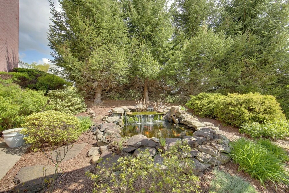 Pet-friendly New Kensington Apt w/ Shared Perks