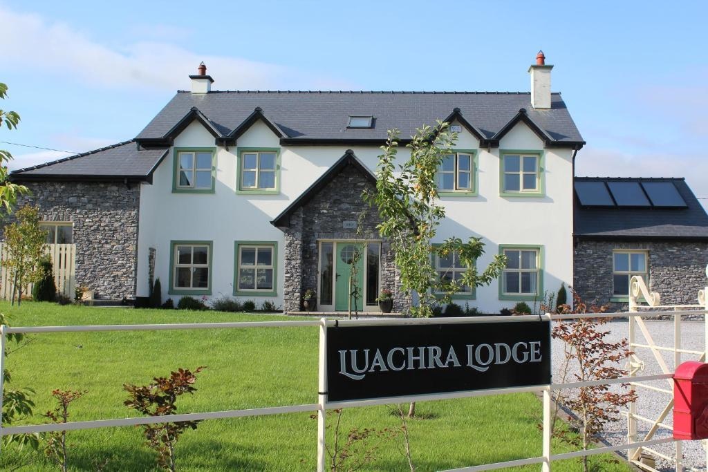 Luachra Lodge