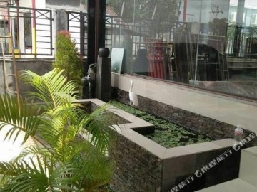 Ashofa Syariah Hotel