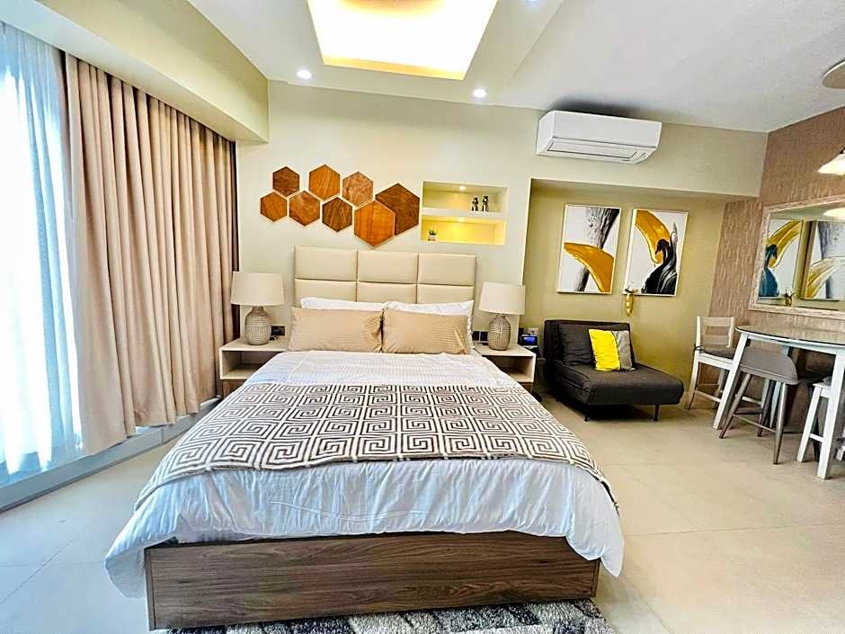 AEON TOWERS STUDIO SUITE (by:skyspottravelcentra)