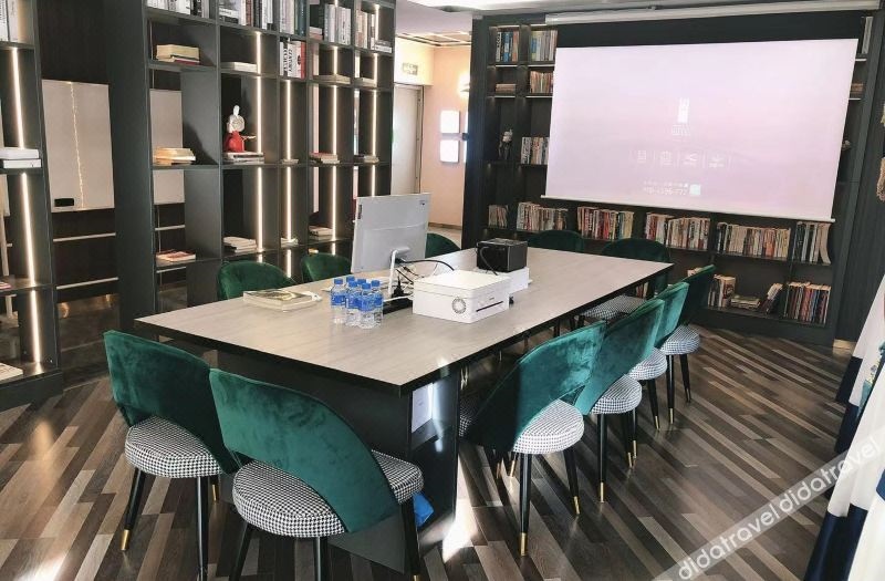 Dongying Siegel Light Luxury Hotel