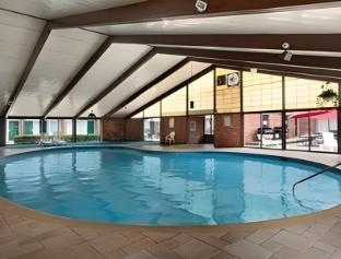 Ramada by Wyndham Butler/Tesla Biohealing Resort