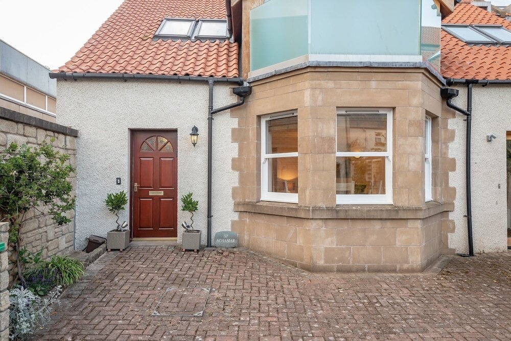 Achaniar Cottage - Central St Andrews