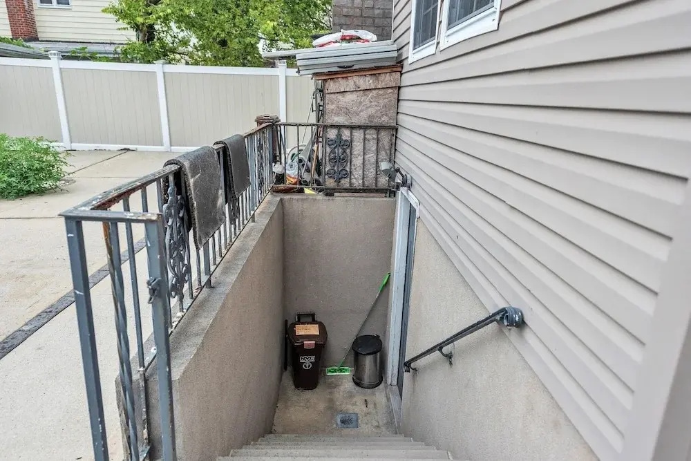 Cozy Modern 1br Apartment - Just 10 Mins From Jfk Airport 1 Bedroom Apts by Redawning