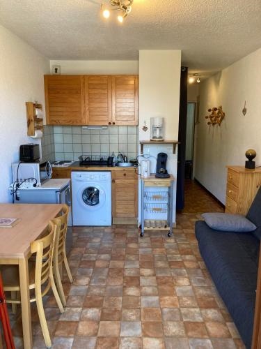 STUDIO 4 COUCHAGES A St JEAN-MONTCLAR ETE/HIVER