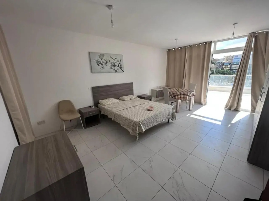 Amazing sea view penthouse near Valletta