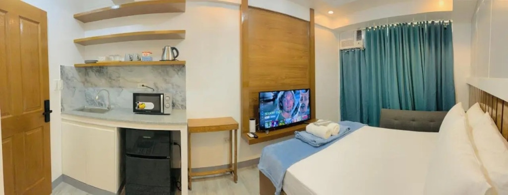 Cozy Unit at the heart of Balanga City