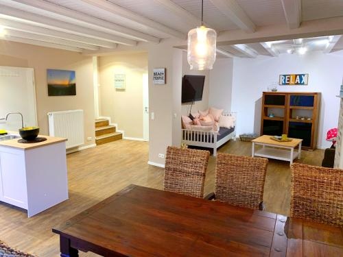 Ferienwohnung Arp Beach House mit Terrasse und Parkplatz