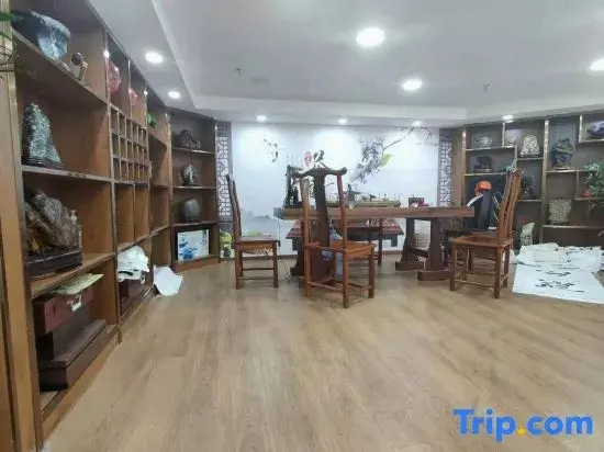 Xu Jiahui Hotel