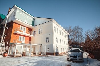 Imperial Village Hotel Dom Rozhdestvenskii