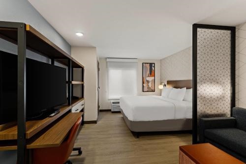 Everhome Suites Portsmouth - Newington