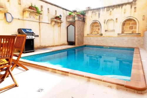 Mixel Gozitan Villa and Pool