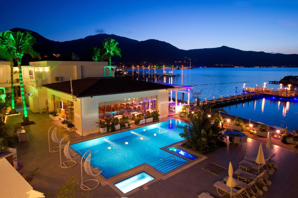 Poseidon Boutique Hotel  & Yacht Club