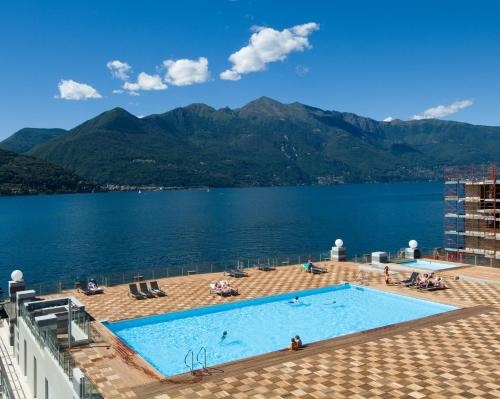 Golfo Gabella Lake Resort - Aparthotel con piscina e porticciolo direttamente sul Lago Maggiore