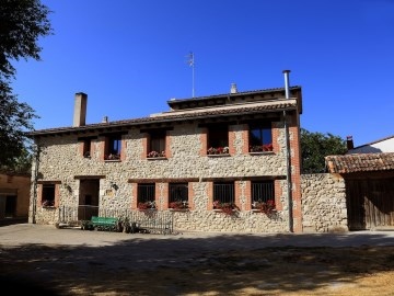 Centro De Turismo Rural Tirontillana