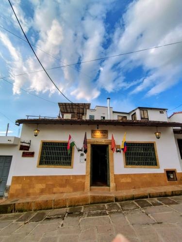 Casa Silva Hotel-Cafe