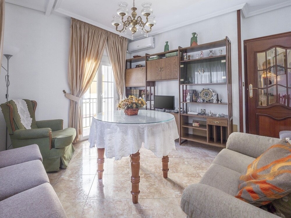 Simplistic Apartment in Ubeda near Clock Tower