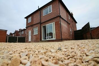 Diamond - St Helen's House Suite 2