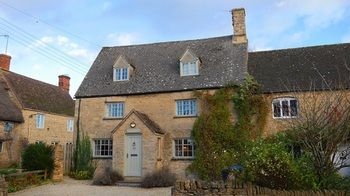 Period & Contempory Family Friendly Cotswold Cottage